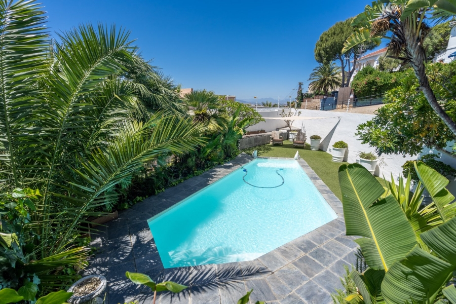 To Let 1 Bedroom Property for Rent in Green Point Western Cape